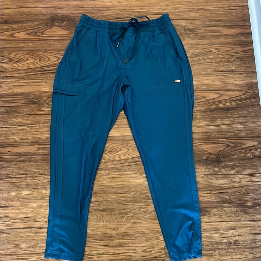 Women’s Cherokee Form Skinny Scrub Pants PM in Teal Blue.  Barely worn